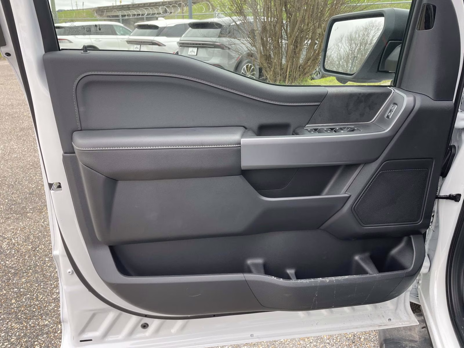 2026 Oxford White Ford F-150 XLT 4X4 Truck