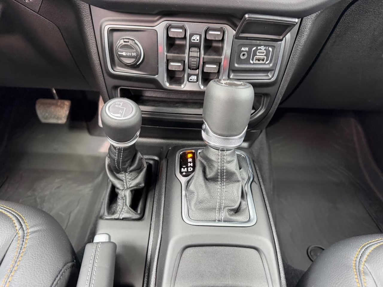 2026 Bright White Clearcoat Jeep Wrangler Sahara 4X4 SUV