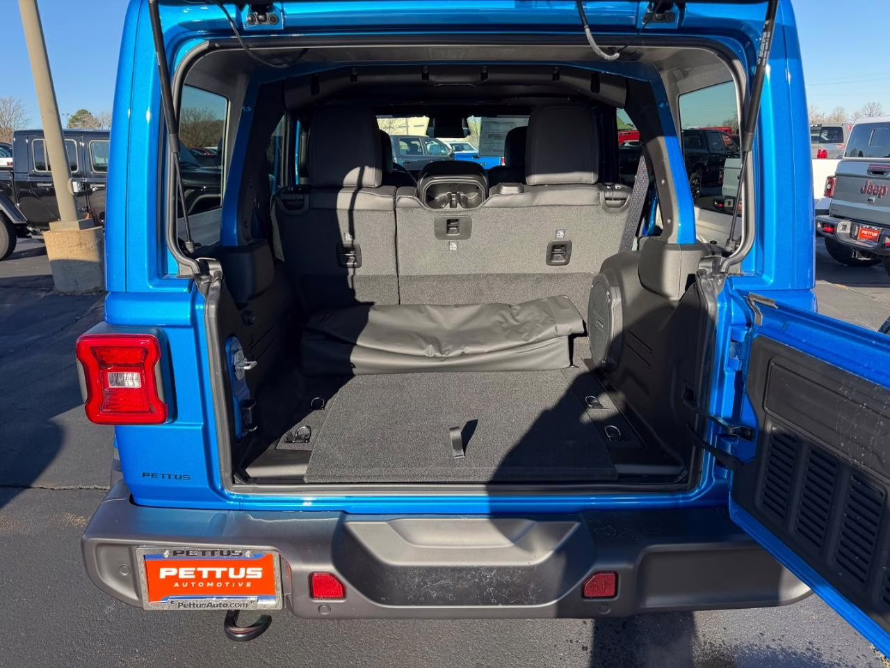 2026 Hydro Blue Pearlcoat Jeep Wrangler Sahara 4X4 SUV