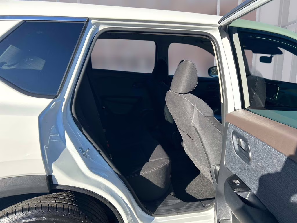 2023 Glacier White Nissan Rogue S AWD SUV