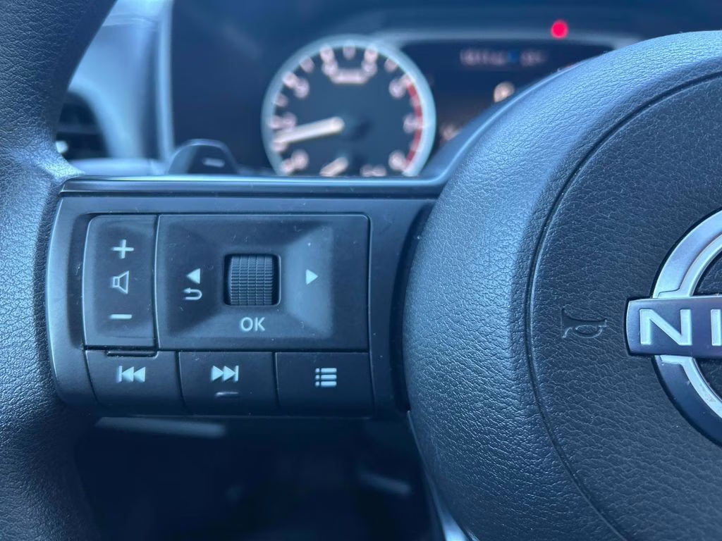 2023 Glacier White Nissan Rogue S AWD SUV