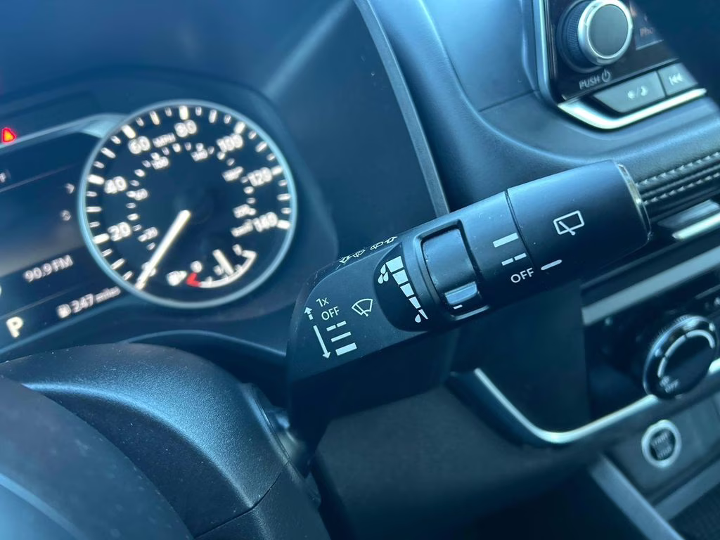 2023 Glacier White Nissan Rogue S AWD SUV