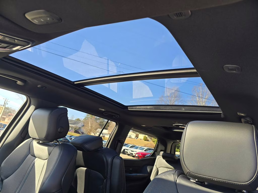 2026 High Gloss Black Jeep Grand Wagoneer Base 4X4 SUV