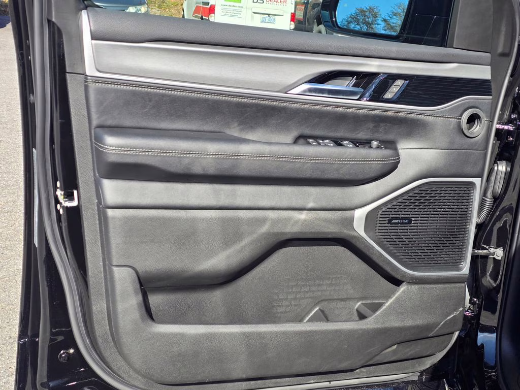 2026 High Gloss Black Jeep Grand Wagoneer Base 4X4 SUV