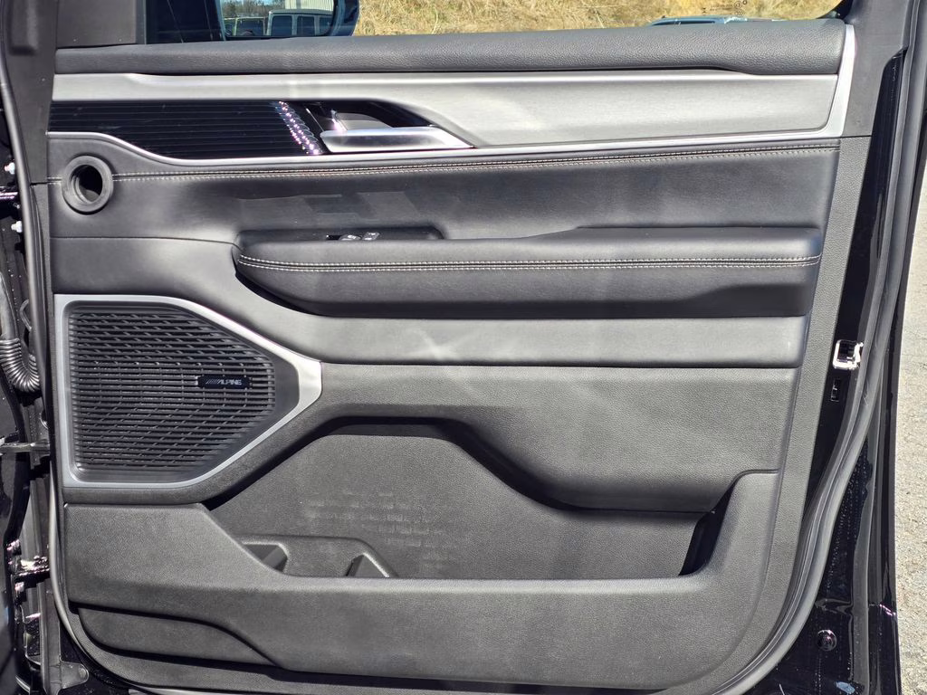 2026 High Gloss Black Jeep Grand Wagoneer Base 4X4 SUV