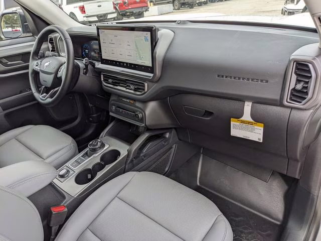 2025 Oxford White Ford Bronco Sport Badlands 4X4 SUV