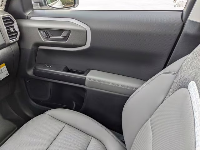 2025 Oxford White Ford Bronco Sport Badlands 4X4 SUV