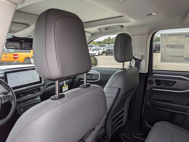 2025 Oxford White Ford Bronco Sport Badlands 4X4 SUV