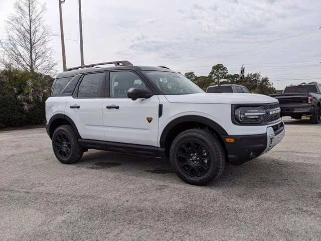 2025 Oxford White Ford Bronco Sport Badlands 4X4 SUV