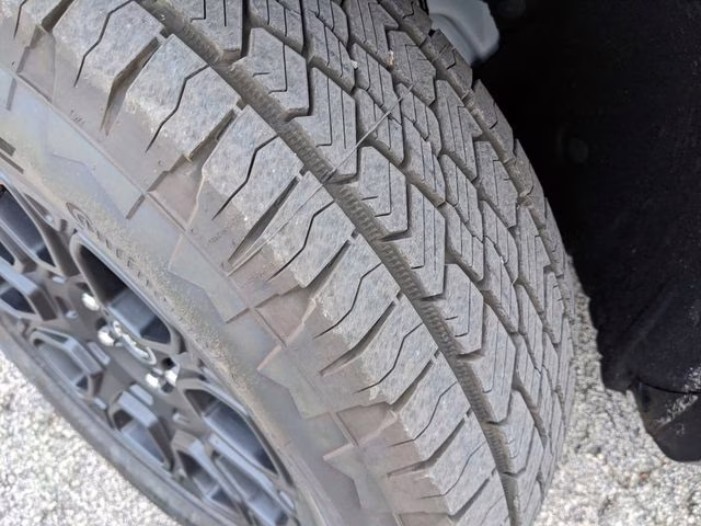 2025 Oxford White Ford Bronco Sport Badlands 4X4 SUV