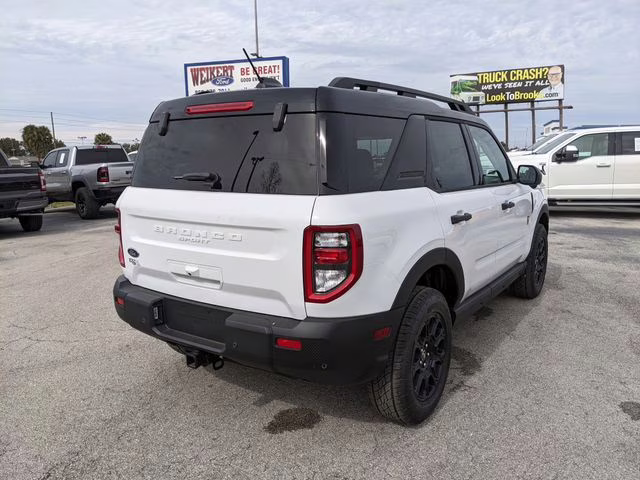2025 Oxford White Ford Bronco Sport Badlands 4X4 SUV