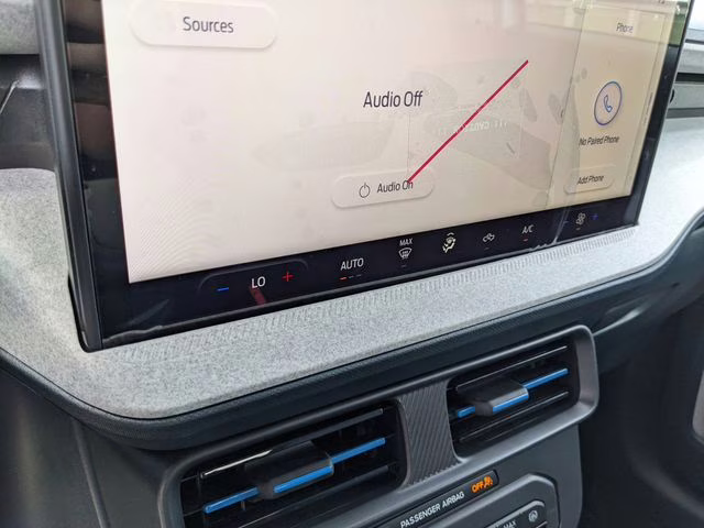 2026 Oxford White Ford Maverick XLT FWD Truck