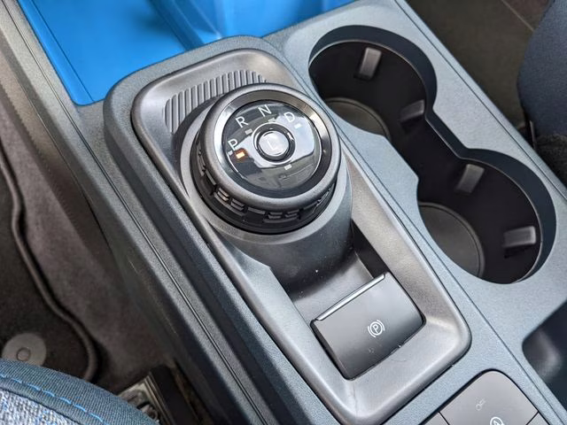 2026 Oxford White Ford Maverick XLT FWD Truck