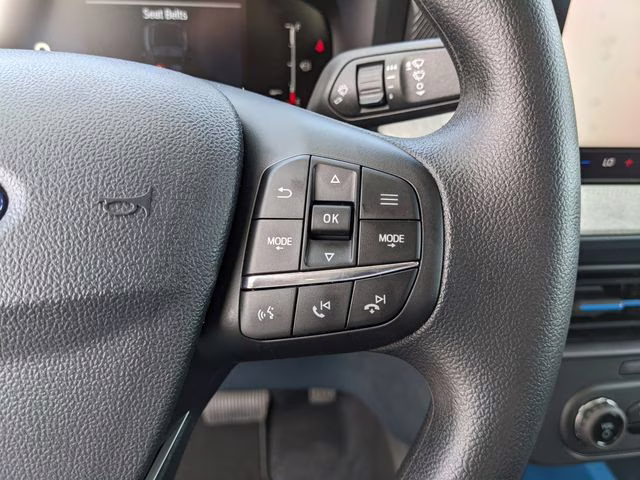 2026 Oxford White Ford Maverick XLT FWD Truck