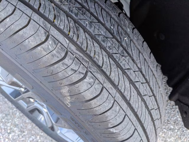 2026 Oxford White Ford Maverick XLT FWD Truck