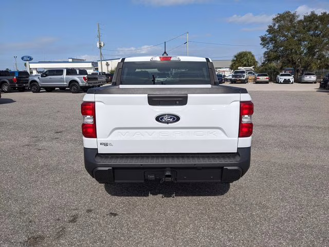 2026 Oxford White Ford Maverick XLT FWD Truck