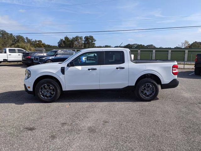 2026 Oxford White Ford Maverick XLT FWD Truck