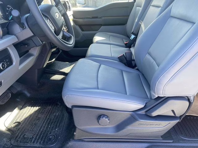 2026 Oxford White Ford Super Duty F-450 DRW XL 4X4 Chassis