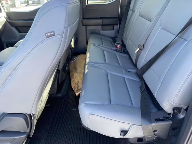 2026 Oxford White Ford Super Duty F-550 DRW XL 4X4 Chassis