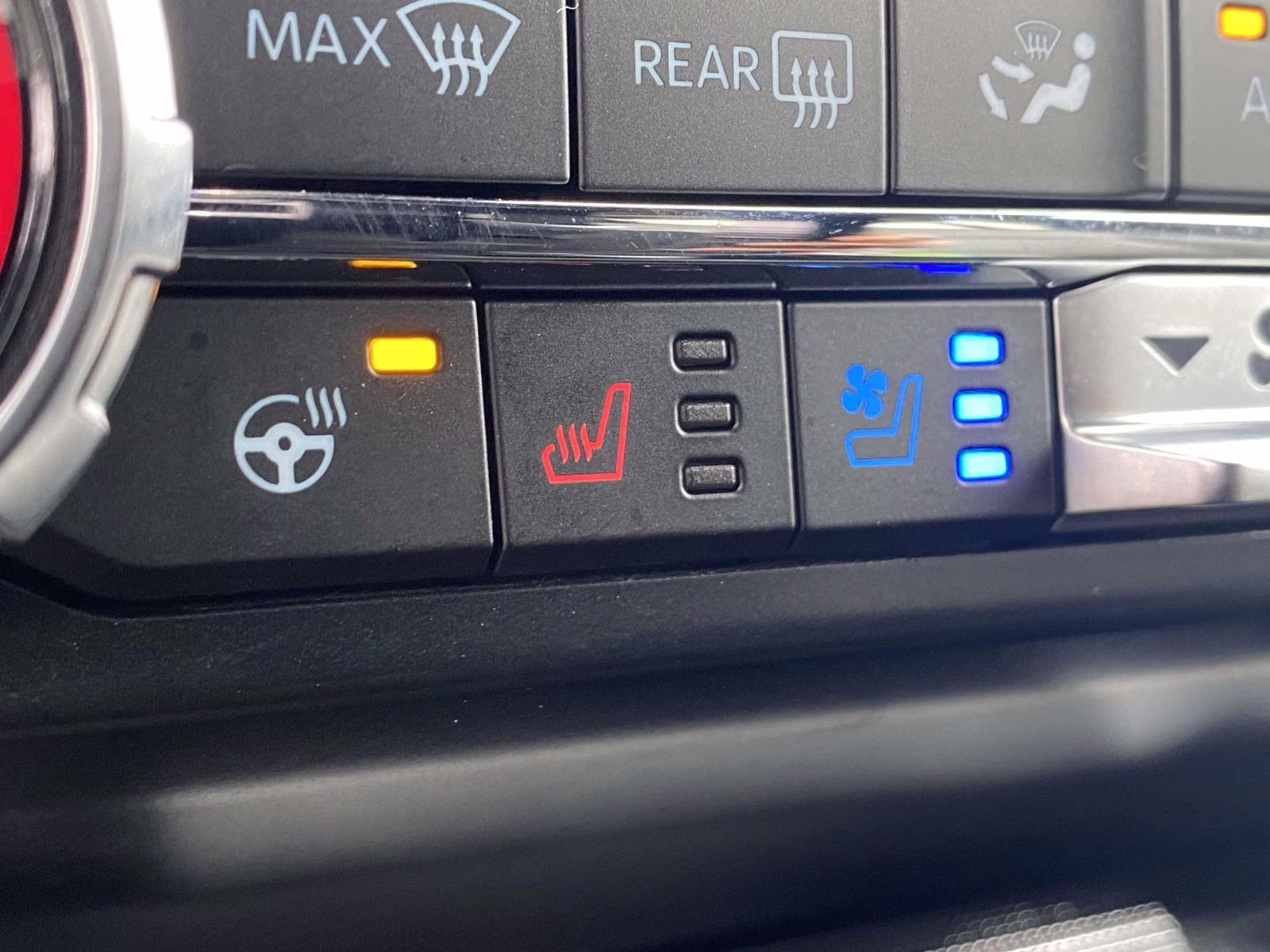 2025 Blue Metallic Ford F-150 Lariat 4X4 Truck