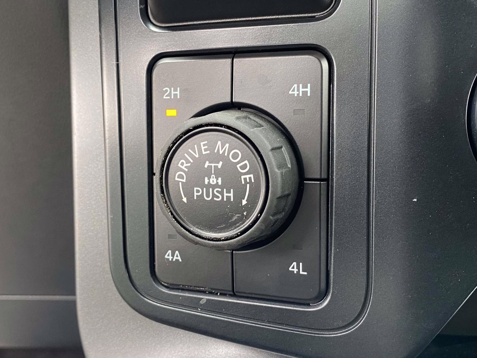 2025 Blue Metallic Ford F-150 Lariat 4X4 Truck