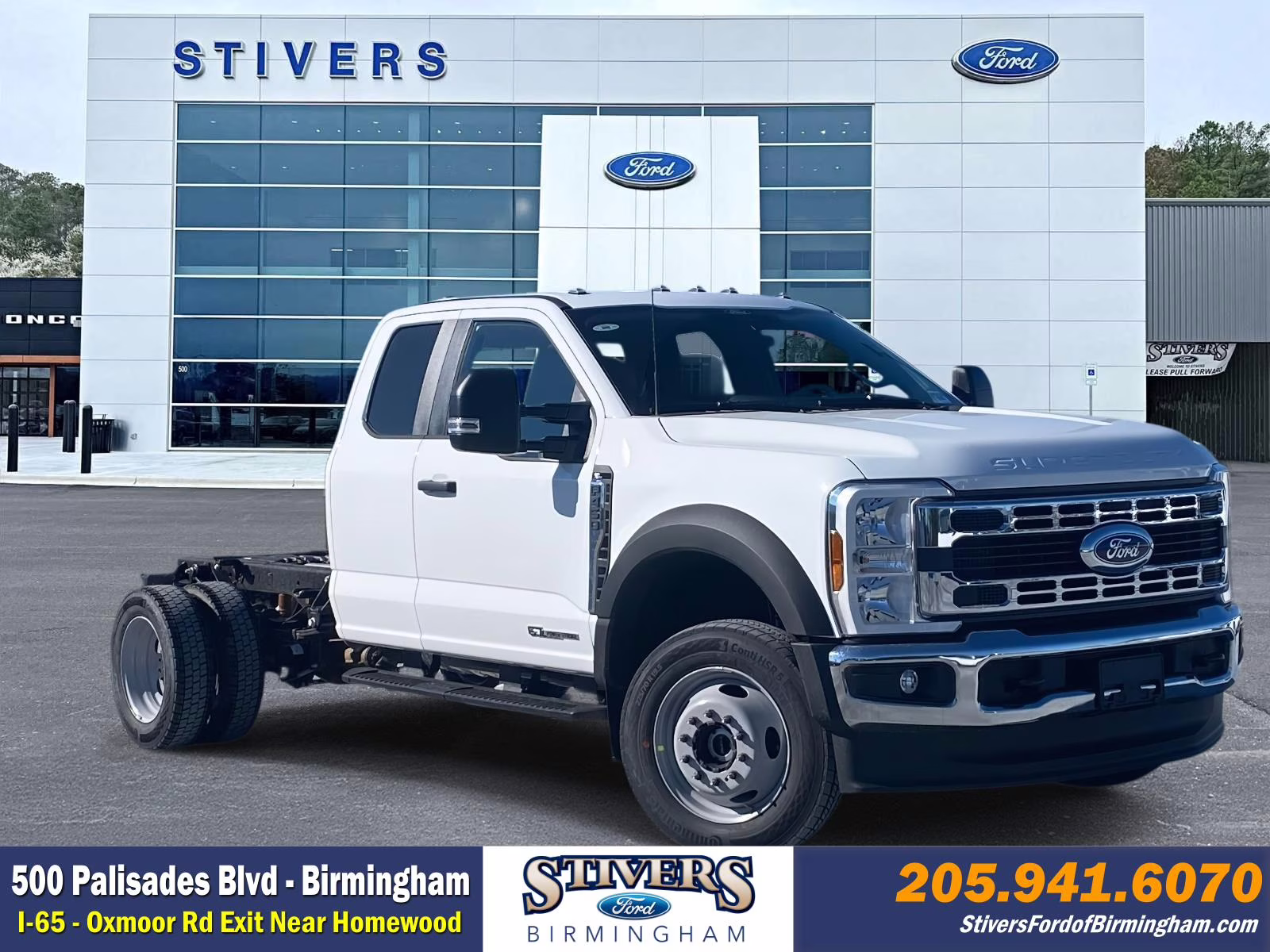 2026 Oxford White Ford Super Duty F-450 DRW XL 4X4 Chassis