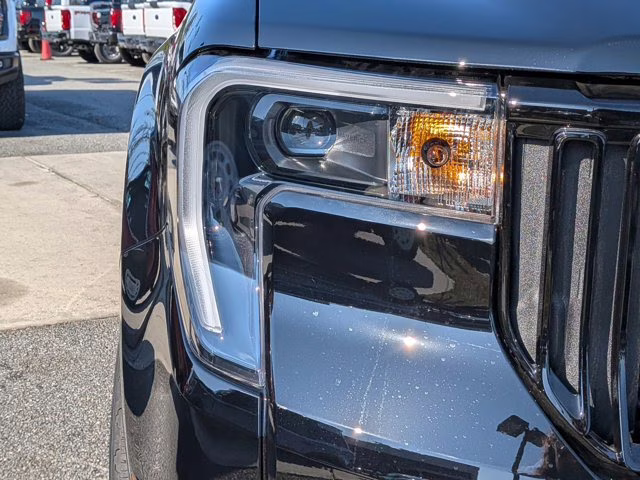 2026 Shadow Black Ford Maverick Lobo Standard AWD Truck