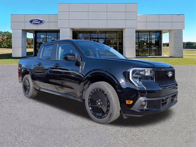 2026 Shadow Black Ford Maverick Lobo Standard AWD Truck