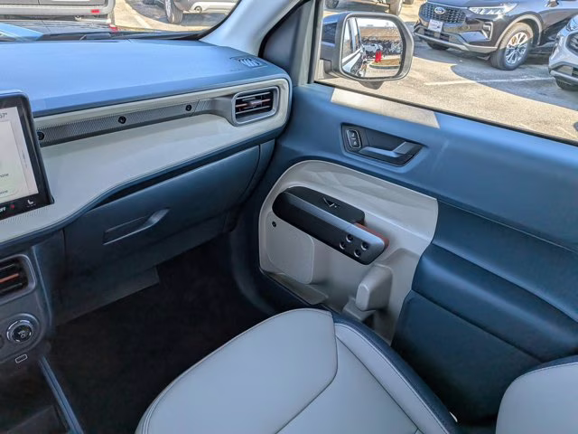 2026 Shadow Black Ford Maverick LARIAT AWD Truck