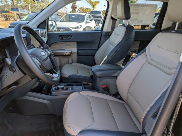 2026 Shadow Black Ford Maverick LARIAT AWD Truck