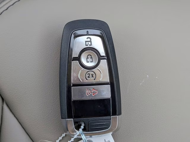 2026 Shadow Black Ford Maverick LARIAT AWD Truck