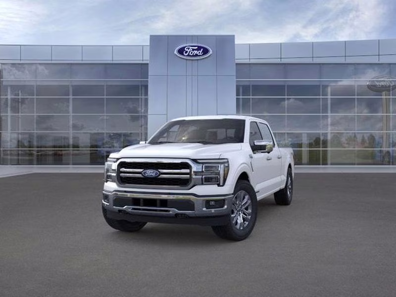 2025 Star White Metallic Tri-Coat Ford F-150 LARIAT 4X4 Truck
