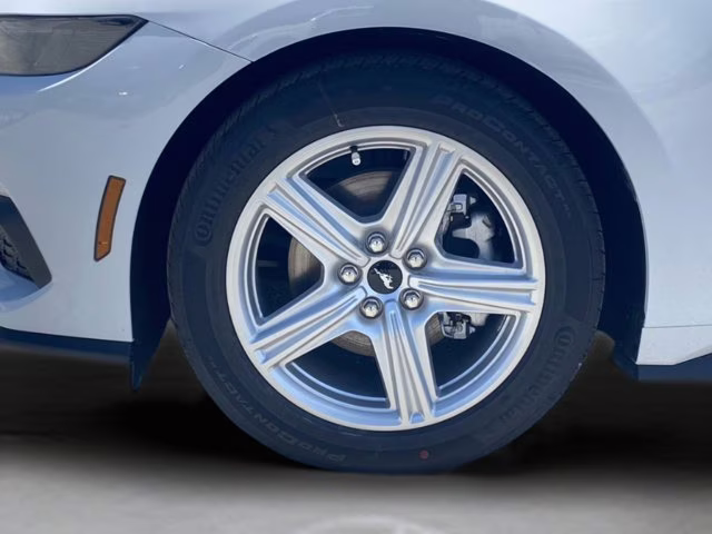 2026 Oxford White Ford Mustang EcoBoost RWD Coupe