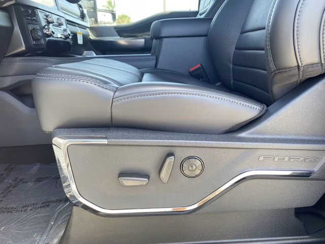 2026 Glacier Gray Metallic Tri-Coat Ford Super Duty F-250 SRW Platinum 4X4 Truck