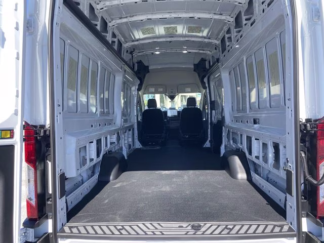 2026 Oxford White Ford Transit Cargo Van Base RWD Van