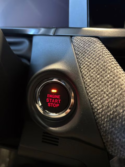 2026 Crystal White Pearl Subaru Outback Premium AWD SUV