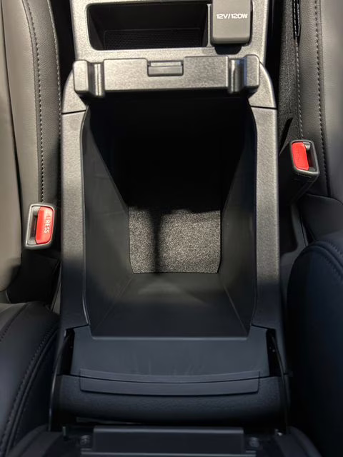 2026 Crystal White Pearl Subaru Outback Premium AWD SUV