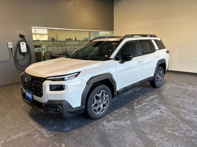 2026 Crystal White Pearl Subaru Outback Premium AWD SUV