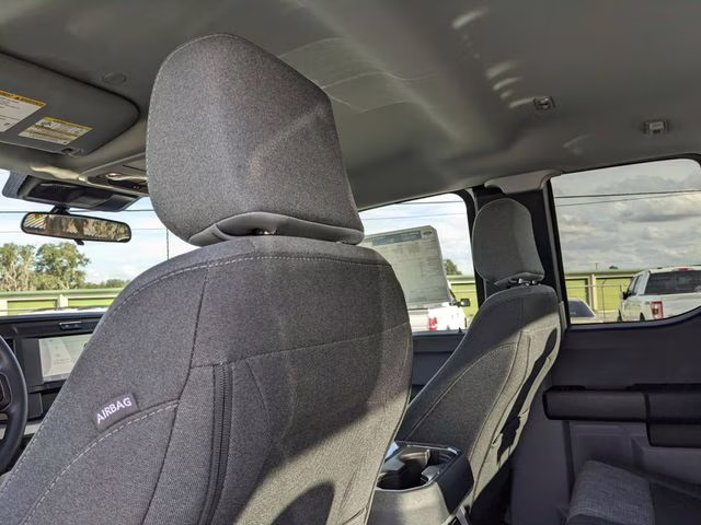 2026 Oxford White Ford Super Duty F-350 SRW XLT 4X4 Truck