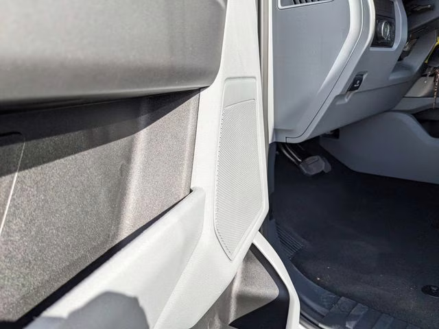 2026 Oxford White Ford Super Duty F-350 SRW XLT 4X4 Truck