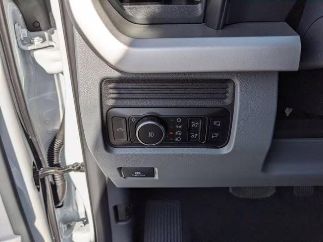 2026 Oxford White Ford Super Duty F-350 SRW XLT 4X4 Truck