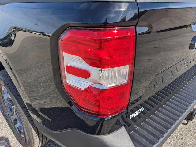 2026 Shadow Black Ford Maverick XLT FWD Truck