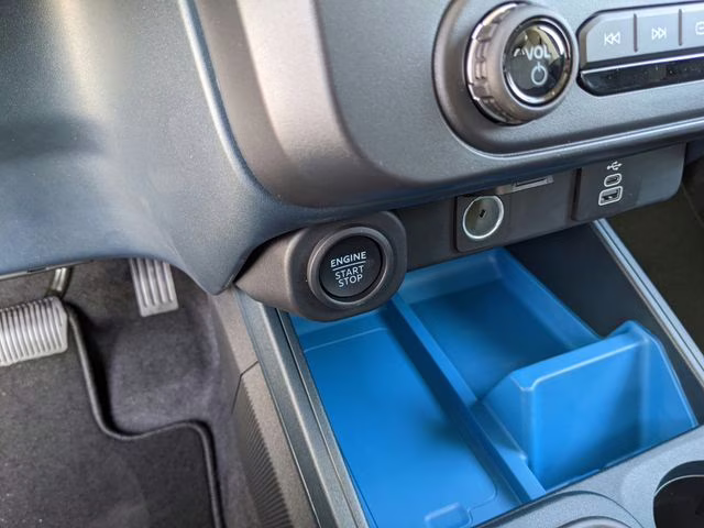 2026 Shadow Black Ford Maverick XLT FWD Truck