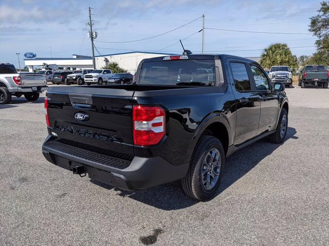 2026 Shadow Black Ford Maverick XLT FWD Truck