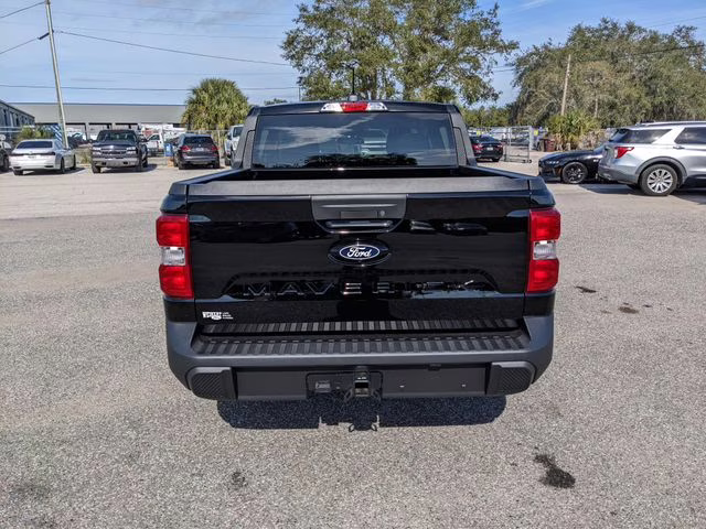 2026 Shadow Black Ford Maverick XLT FWD Truck