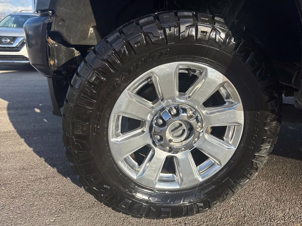 2022 Black Ford Super Duty F-250 SRW Platinum 4X4 Truck