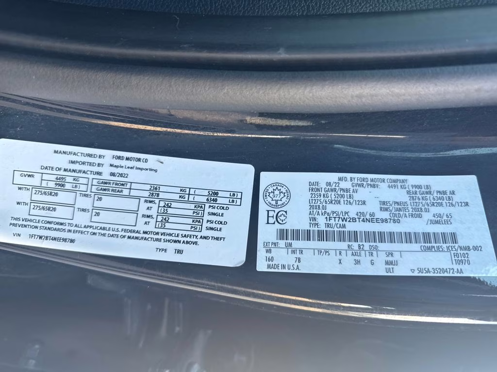 2022 Black Ford Super Duty F-250 SRW Platinum 4X4 Truck