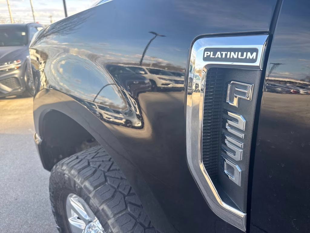 2022 Black Ford Super Duty F-250 SRW Platinum 4X4 Truck