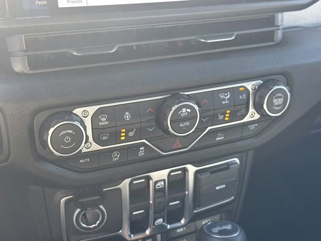 2026 Anvil Clear Coat Jeep Wrangler Willys 4X4 Convertible