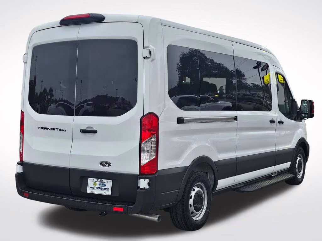2026 Oxford White Ford Transit-350 XLT RWD Crossover